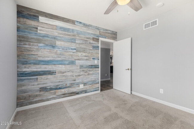 Building Photo - 1340 E Garnet Cir