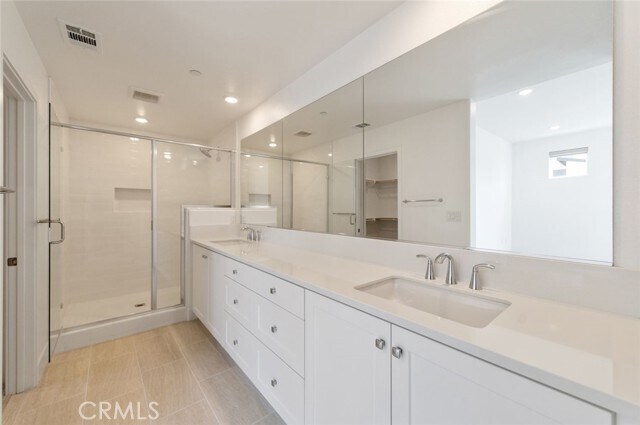 Building Photo - 474 Lobata