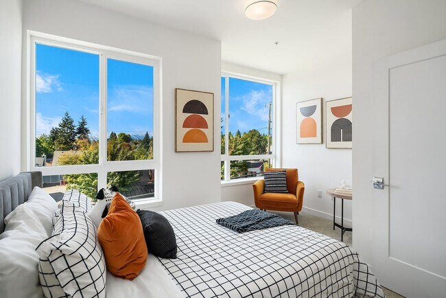 Building Photo - 2Bd/1.75Ba Seattle Condo