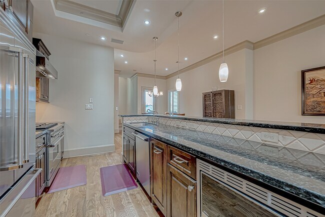 Building Photo - 311 Calle Sevilla Pl