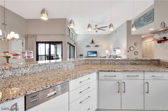 Building Photo - 583 Beachwalk Cir