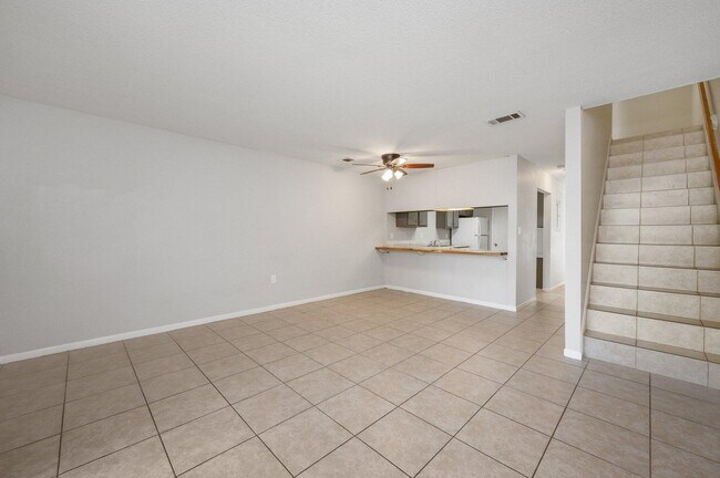 Building Photo - 152 Scottwood Dr SE