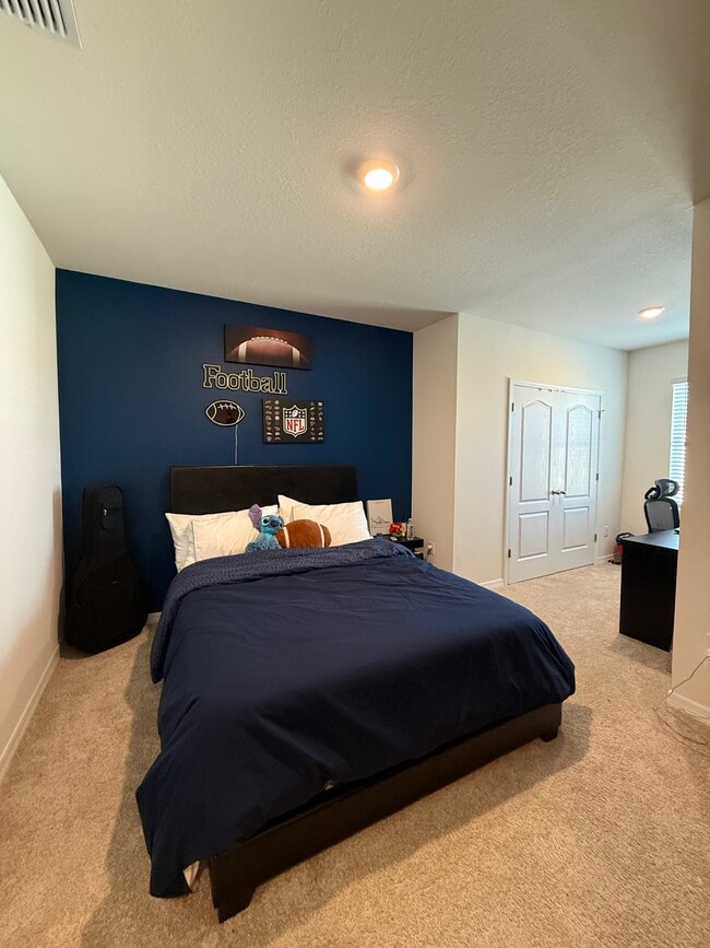 Building Photo - 111 Maya Wy