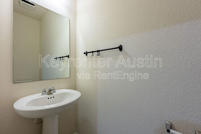 Building Photo - 500 Puerta Vallarta Ln