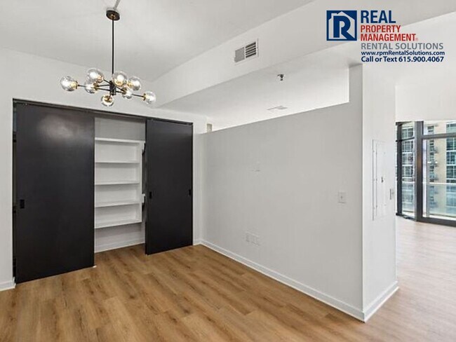 Building Photo - Modern, high-end condo in the ICON! So many amenities! Offering half off first months rent!