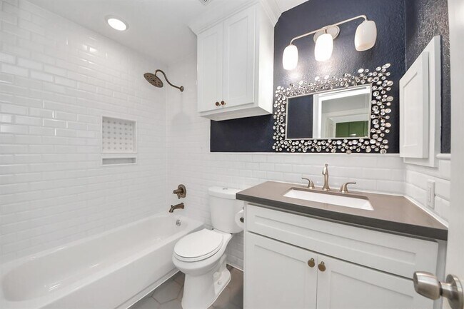 Building Photo - 333 Mammoth Springs Ln