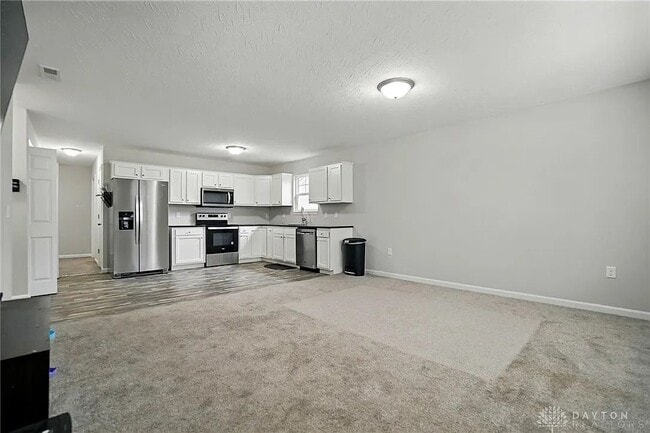 Building Photo - 720 Diamond Loop
