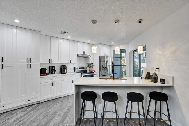 Building Photo - 3633 NW 6th St