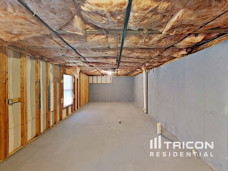Building Photo - 291 Crestworth Crossing