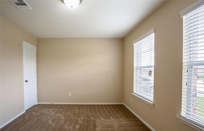 Building Photo - 5716 Hopkins Dr