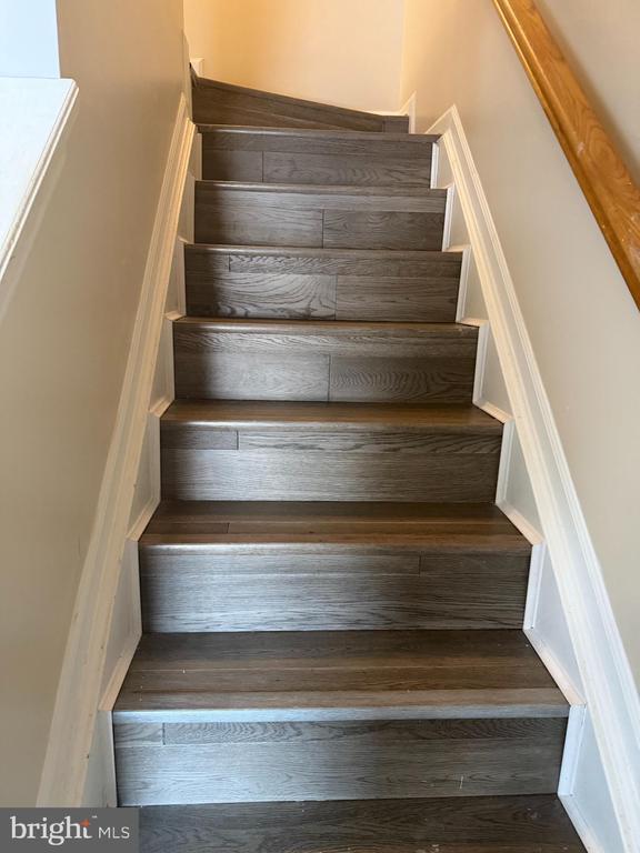 Building Photo - 8910 Pembrook Woods