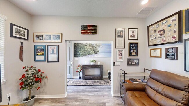 Building Photo - 5655 SW 78th Ave Rd