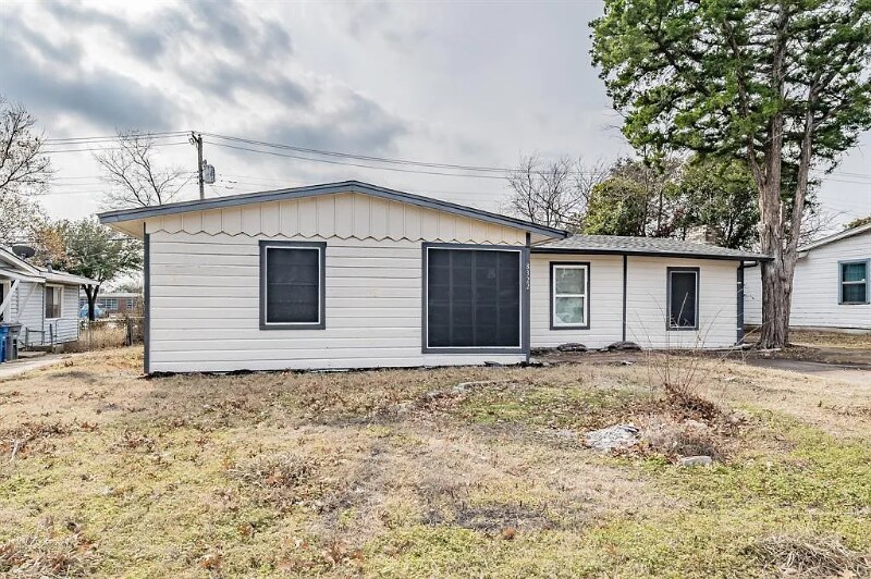Building Photo - 8322 Campanella Dr