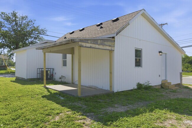 Building Photo - 1339 E Division St