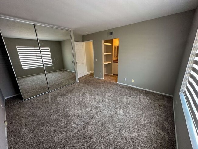 Building Photo - 23 Rockwood
