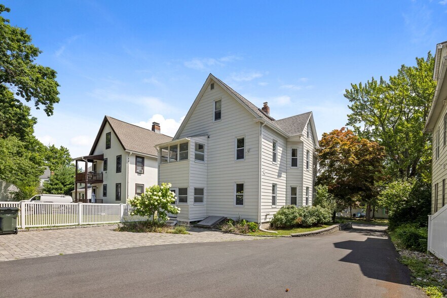 Building Photo - 111 S Highland St