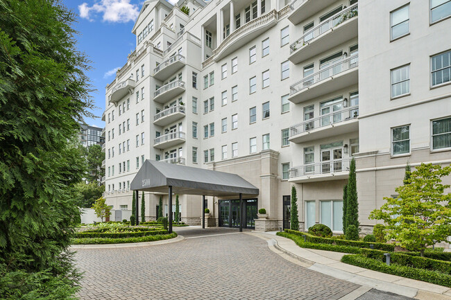 Building Photo - 2500 Peachtree Rd NW
