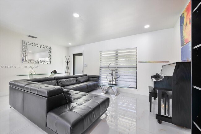 Building Photo - 8840 SW 181st Terrace