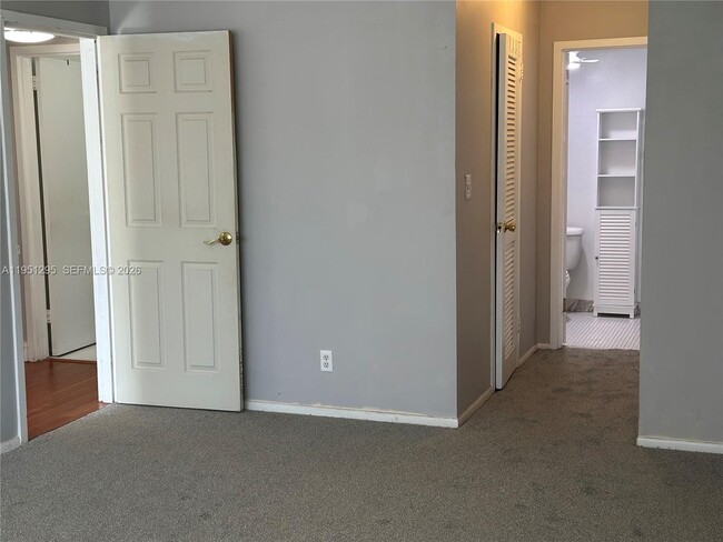 Building Photo - 1170 N Federal Hwy