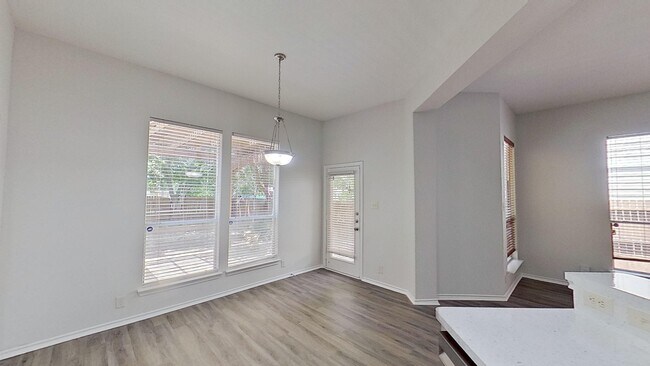 Building Photo - 6736 Terra Rye