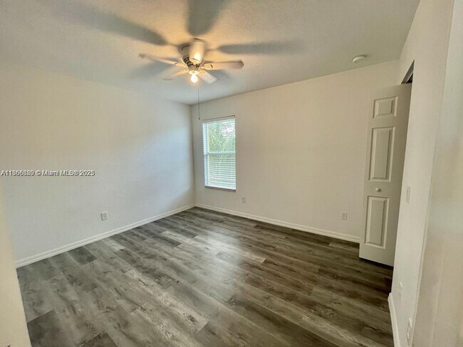 Building Photo - 804 Quartz Terrace