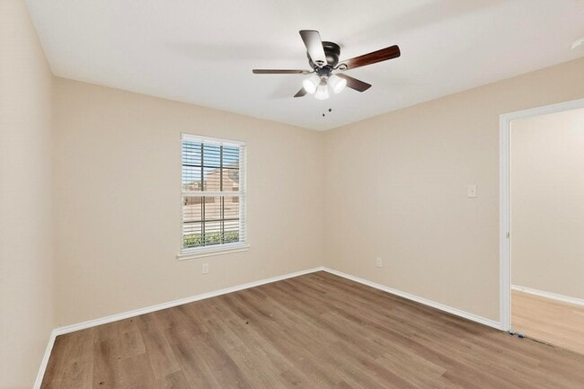 Building Photo - 1406 Cedar Hollow Dr