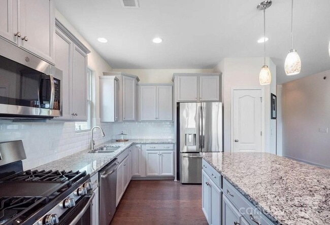 Building Photo - 4239 Merrivale Dr