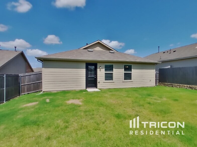 Building Photo - 8424 Fawn Creek Dr
