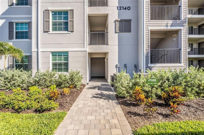 Building Photo - 12140 Wellen Golf St