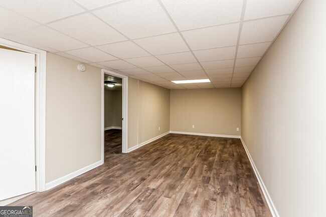 Building Photo - 1420 Denfield Ct