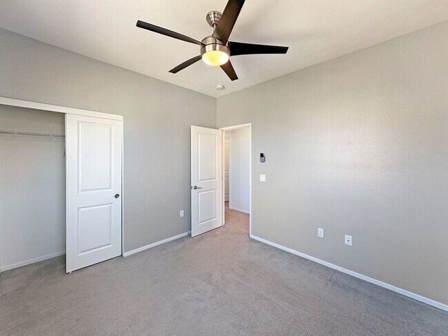 Building Photo - 1250 Paseo Sea Grass