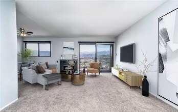 Building Photo - 2929