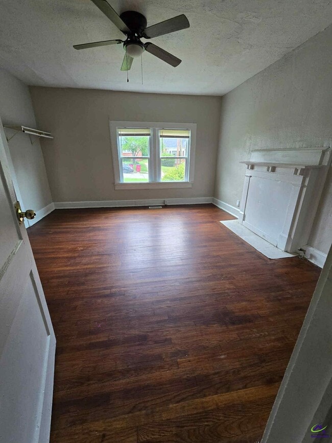 Building Photo - 1273 Hillyer Ave