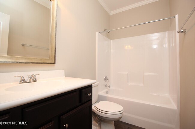Building Photo - 2224 Brookville Dr