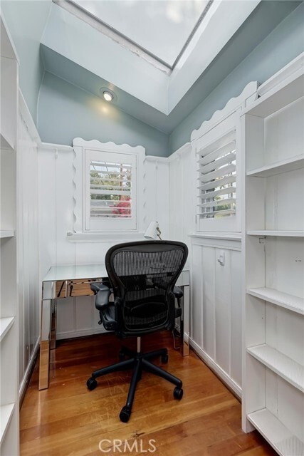 Building Photo - 400 Norwich Dr