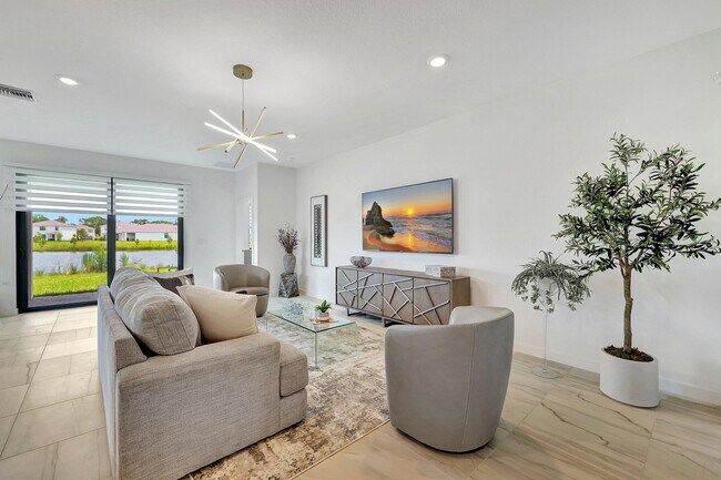 Building Photo - 5795 SE Sky Blue Cir