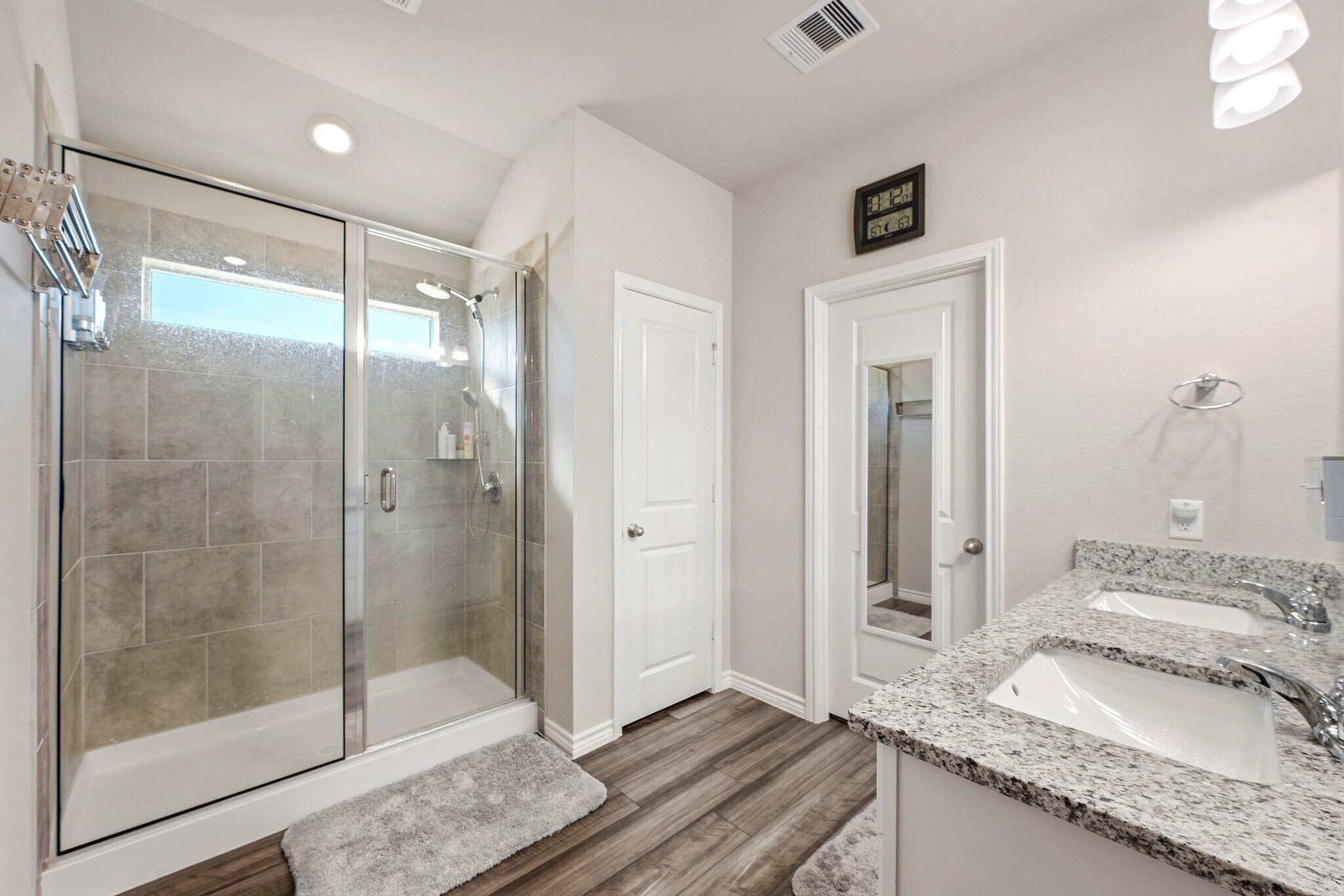 Building Photo - 1033 Verona Dr