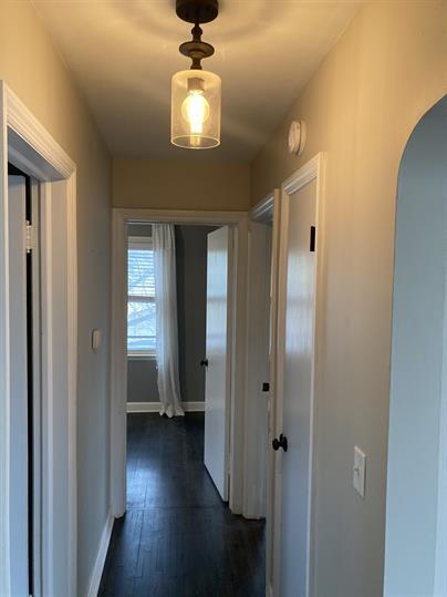 Building Photo - Minnetonka Home: 3-Bedroom Retreat with Finished Basement & Hardwood Floors 9/1