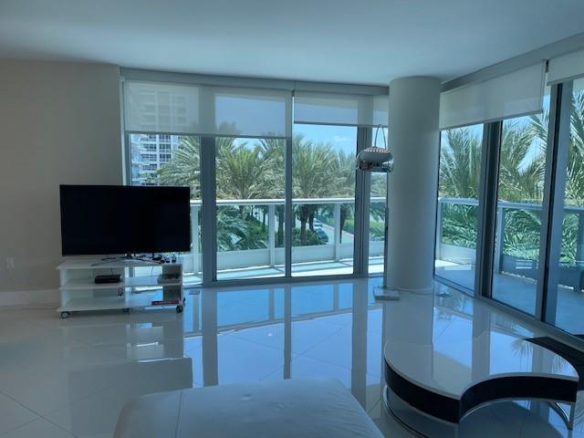 Building Photo - 9401 Collins Ave