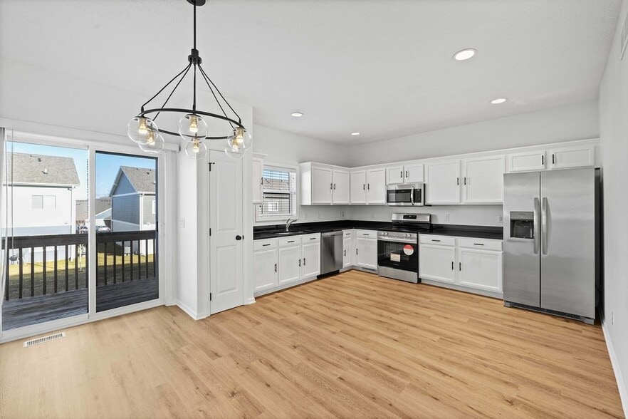 Building Photo - 207 SE Booth Ave