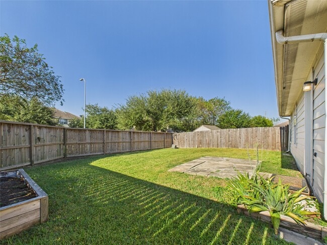 Building Photo - 3318 Field Manor Ln