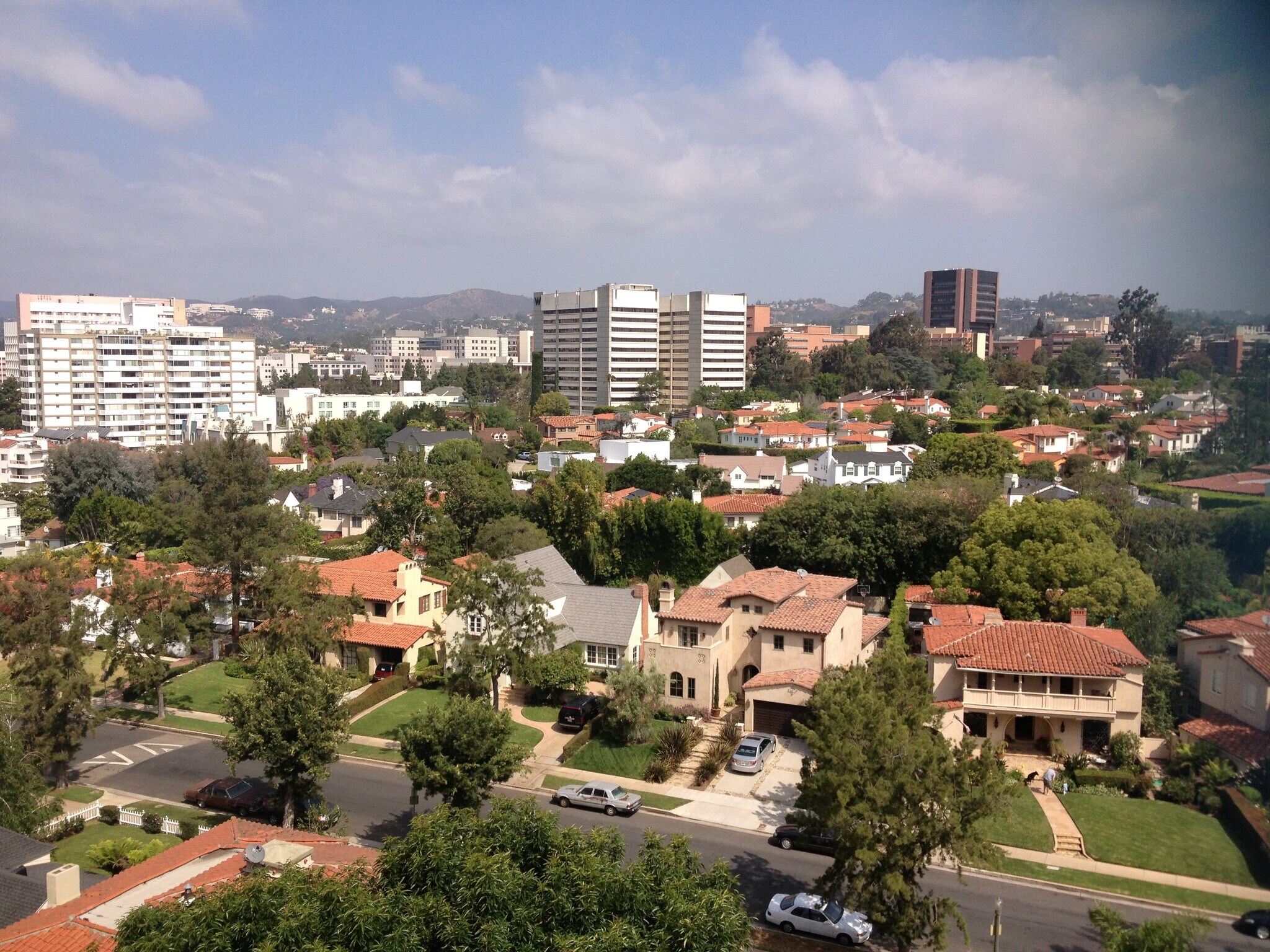 Building Photo - 10751 Wilshire Blvd