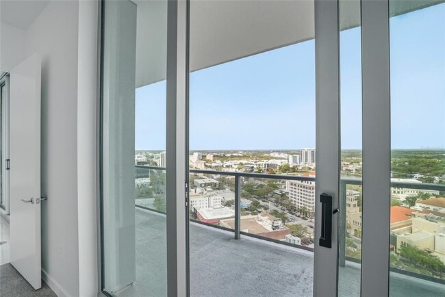 Building Photo - 400 Central Ave