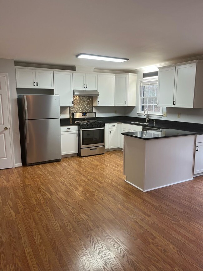 Building Photo - Brookstone Home Available for Pre-Leasing