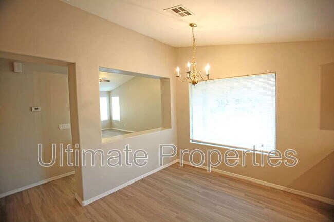 Building Photo - 2026 S 83rd Dr