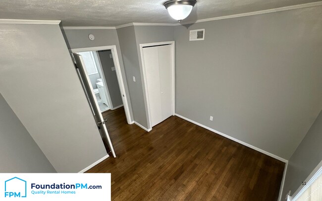 Building Photo - 1617 Haywood Ave
