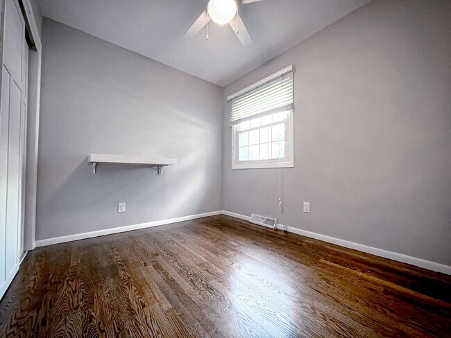 Building Photo - 202 S. Walbridge Ave.