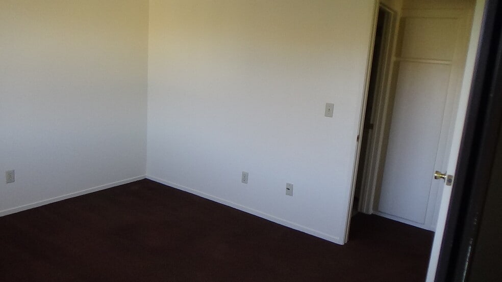 Bedroom 2 - 721 Summerwood Ln