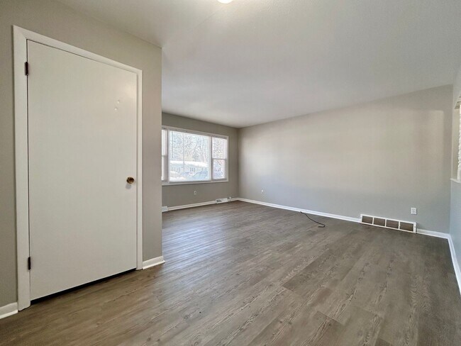 Building Photo - 3057/3059 Goodman Ave SW