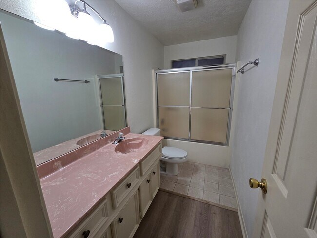 Building Photo - 42 Silver Creek Dr